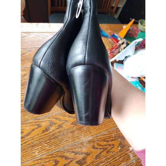 RACHEL COMEY Pebbled Nassau Chelsea Boots Heel Leather Sherpa Lined Size 9 - Picture 5 of 8